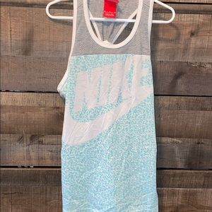 Girls nike tank top (mint green)